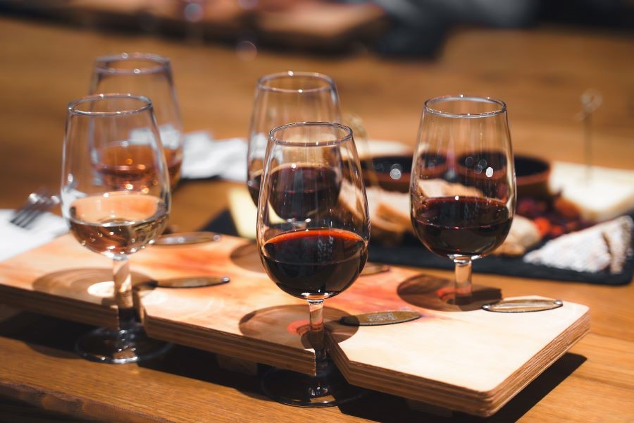 9900×600 wine board