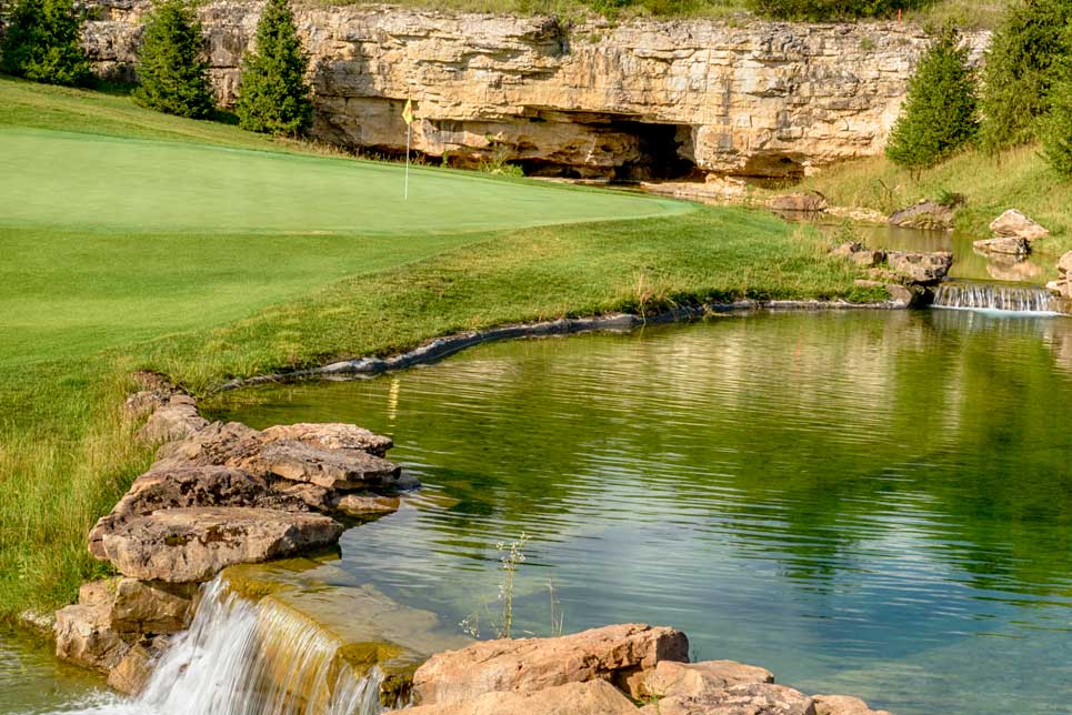 Buffalo Ridge Springs Golf Course - Hole 17 - Golf at Big Cedar Lodge