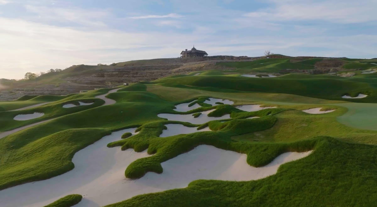 Cliffhangers golf course at Big Cedar Lodge sits underneath the picturesque Mountain Top Clubhouse