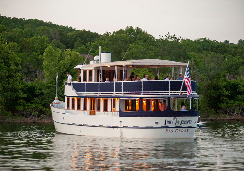 lady liberty cruising on table rock lake