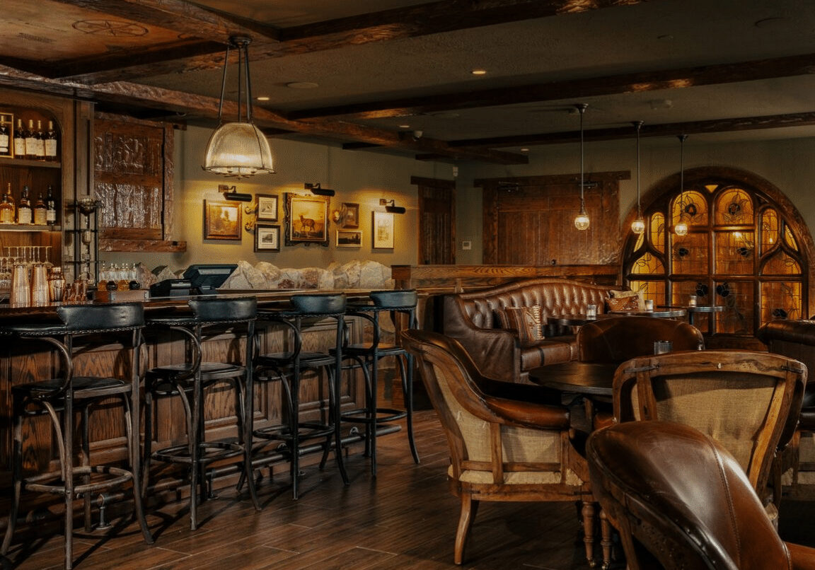 Harry's Cocktail Lounge & Bar