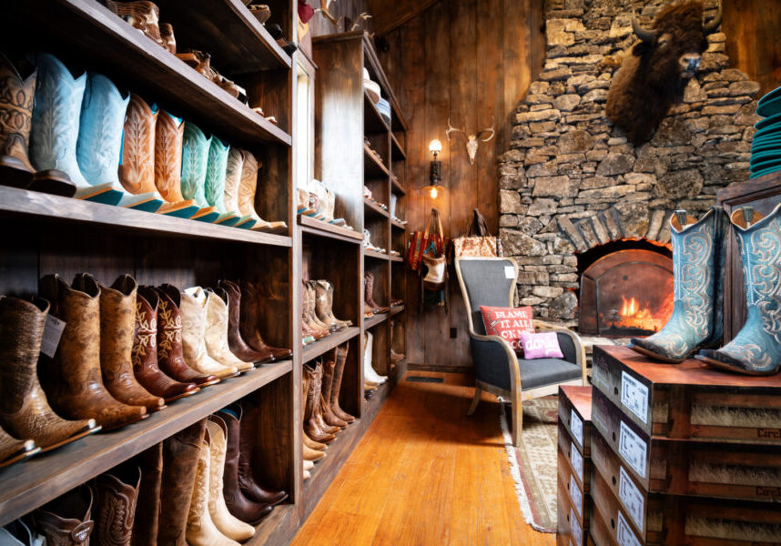 arnies general store boots