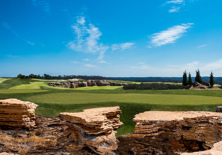putting complex with rock formations