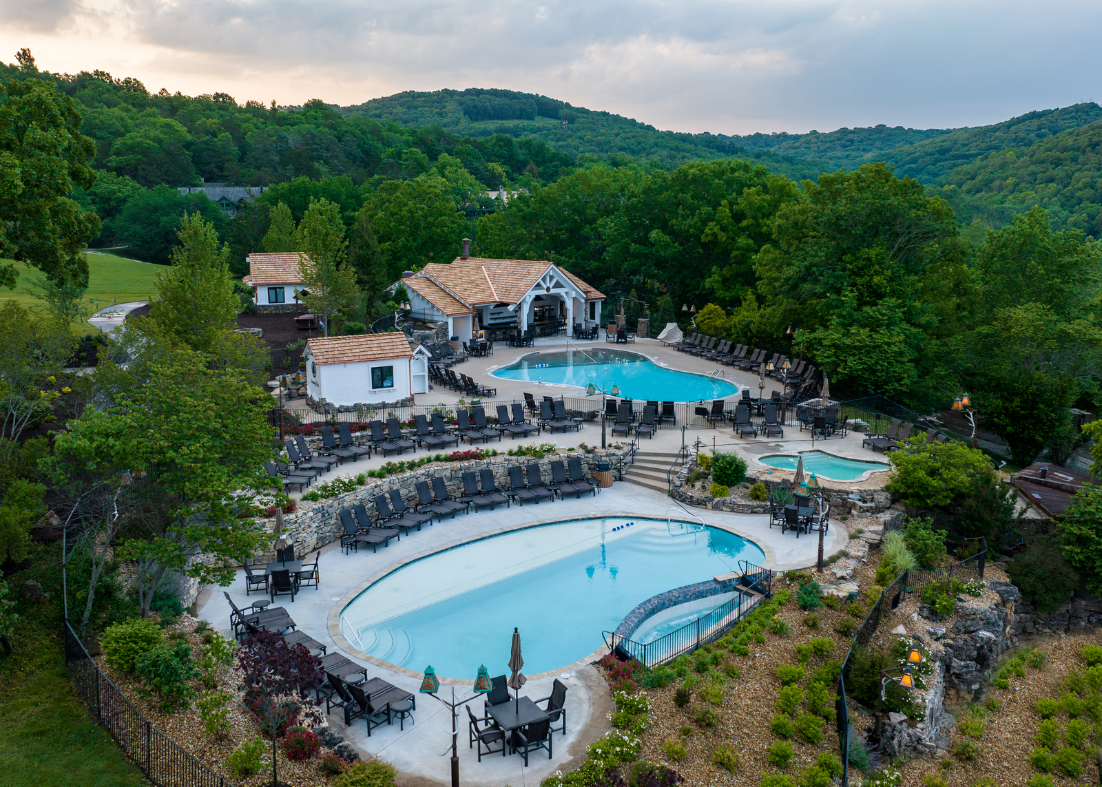 Big Cedar Lodge swimming pool.
