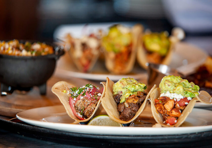 HiRes JPG-2023_TopOfTheRock_Dining_ArniesBarn_4