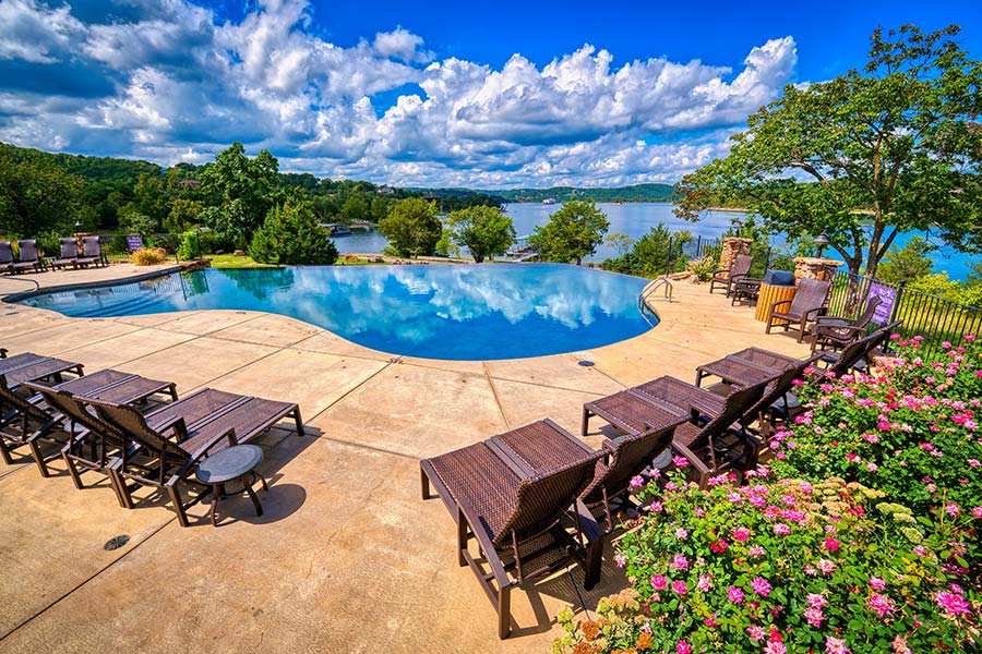 Lakeside infinity pool at Big Cedar Lodge Lakeside outdoor infinity pool at Big Cedar Lodge