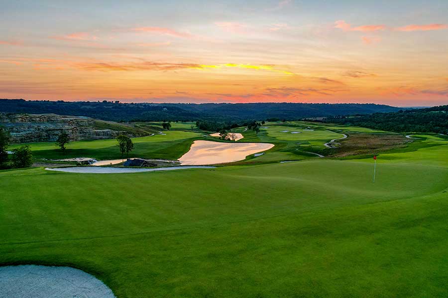 Sunset at hole 15 of Payne's Valley by Tiger Woods