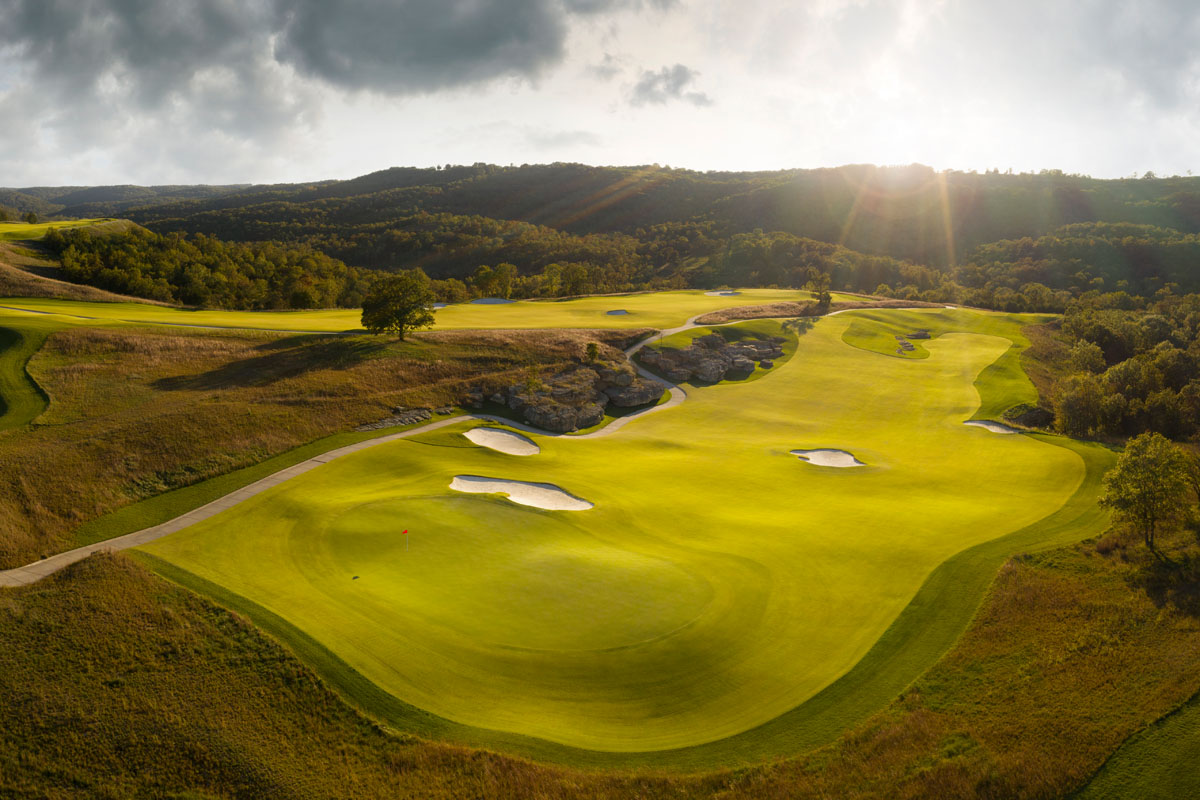 Set among the majestic Ozark Mountains near the Big Cedar Lodge, Payne’s Valley is the first public TGR Design golf course in the United States. Sprawling, wide fairways  showcase playability, while also allowing strategic angles and shot values to be emphasized to challenge experienced players. The green surrounds are designed to promote creativity and a variety of recovery options, while the fairway rough will be maintained to low heights of cut to further promote a fun, enjoyable golf experience.