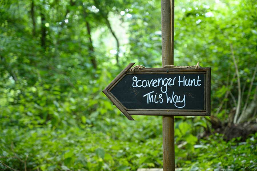Scavenger-Hunt Scavenger Hunt Signage Arrow