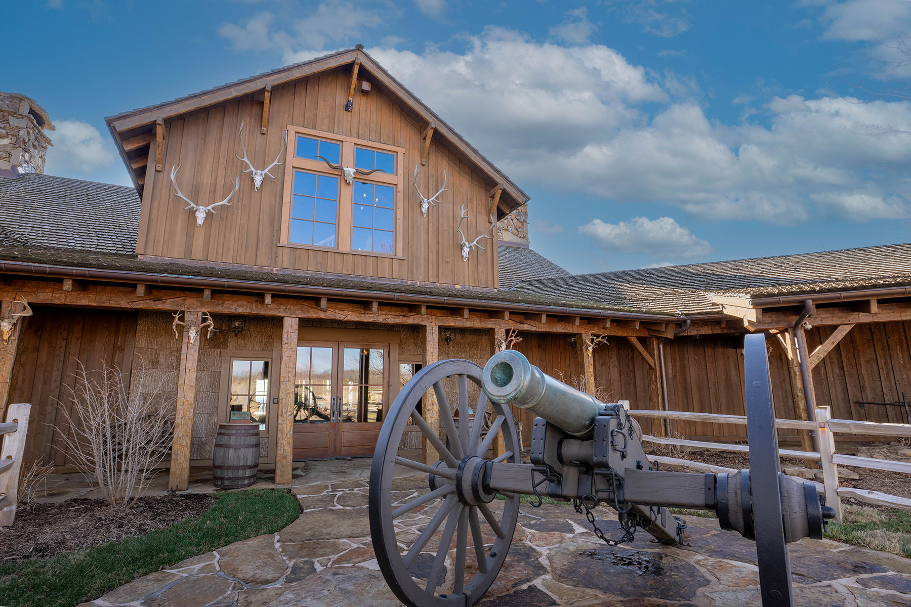 Veterans Tower-32_LowF Exterior of Thunder Ridge Nature Arena with cannon