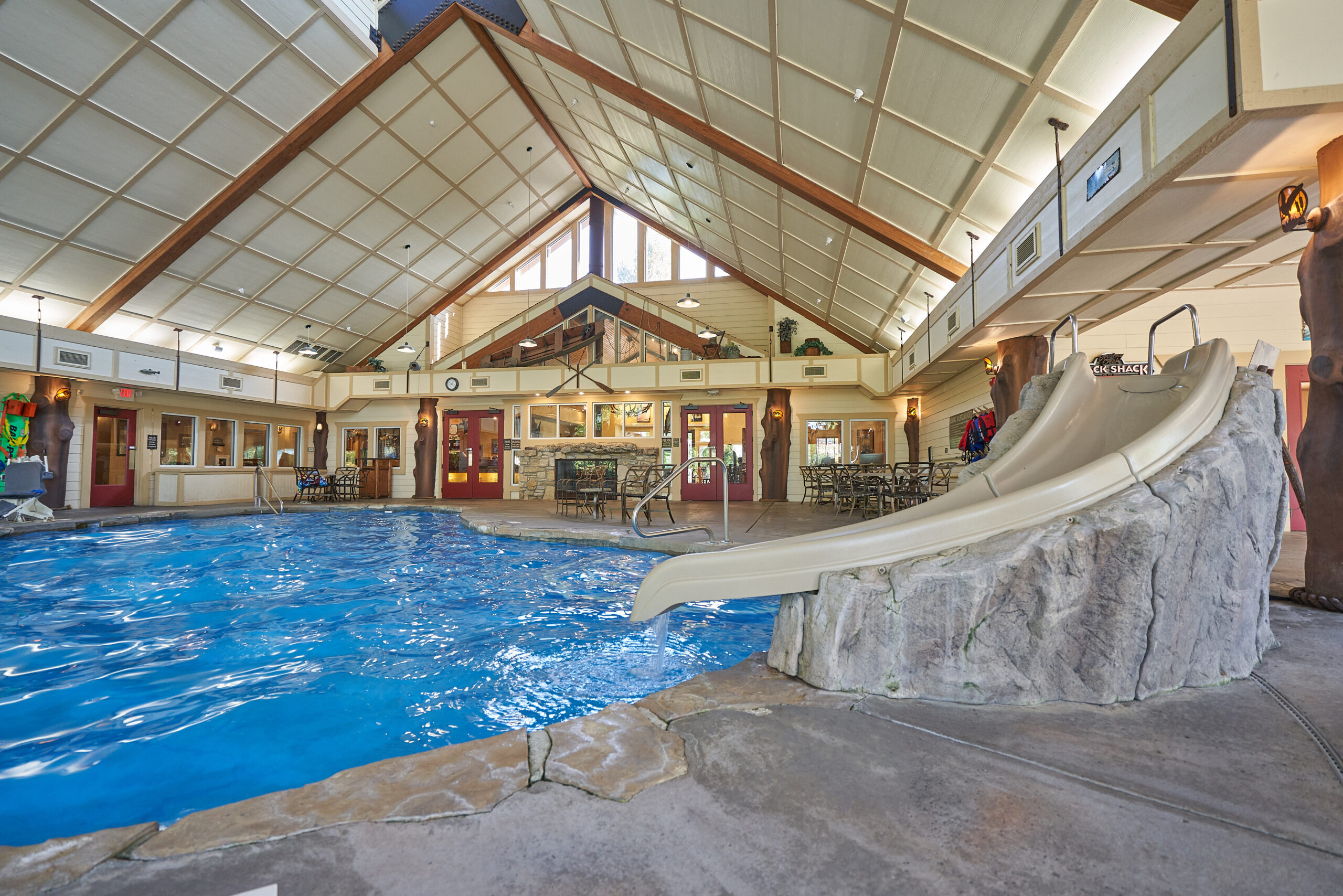 wilderness-club-clubhouse-indoor-pool1 wilderness-club-clubhouse-indoor-pool1